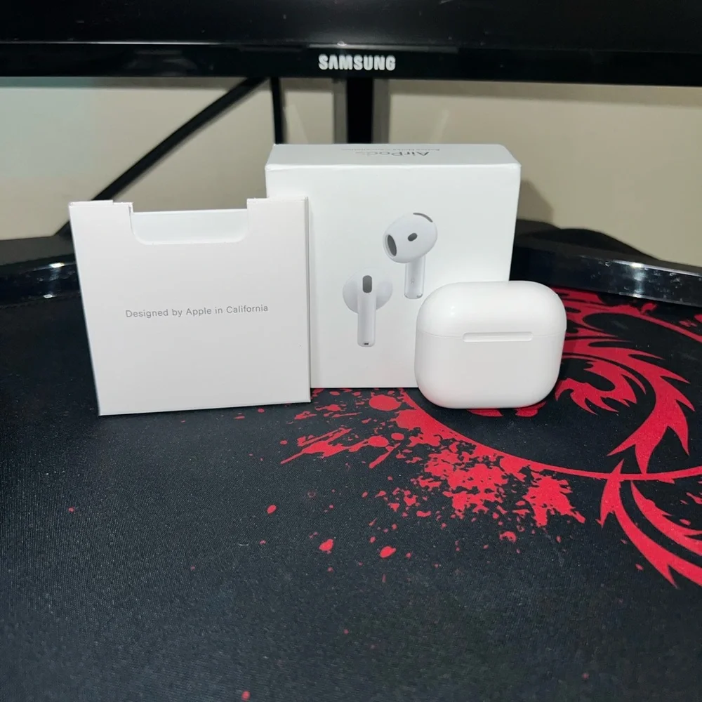 Apple White AirPods Pro 4nd Gen Wireless Headset